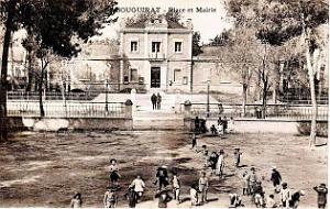 986- Bouguirat - Place et Mairie